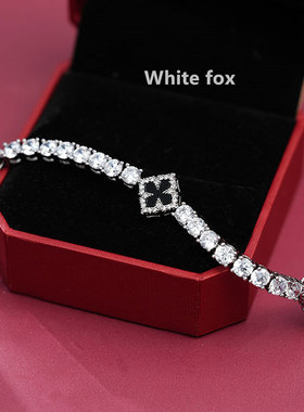白狐狸精致轻奢爆闪四叶草锆石手链日常时尚通勤网球链镶钻手镯