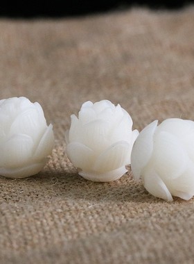 2026厂家供应 雕刻莲花 莲花莲蓬 小白玉菩提根 散珠 DIY配饰件