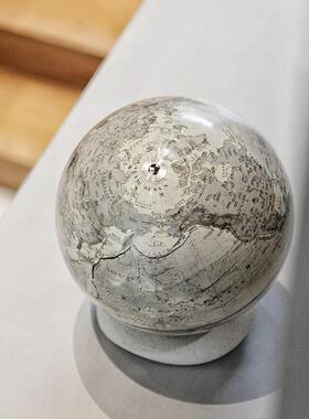 白色云环水泥底座宏微地球仪客厅书房桌面装饰摆件生日节日礼物