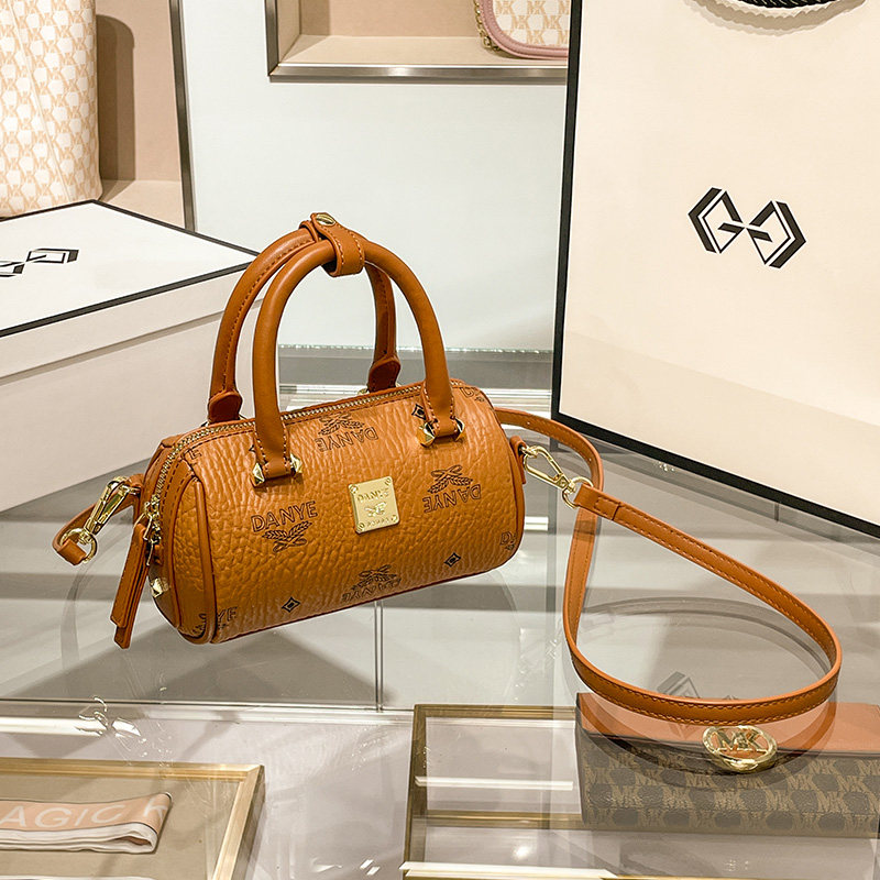 波士顿mini 2021新款潮时尚枕头包包 惠派旗舰女士包袋