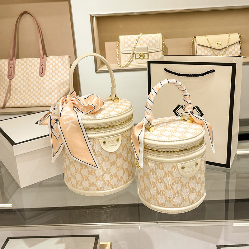 mk女夏2021新款潮超火饭桶包水桶包 惠派旗舰女士包袋