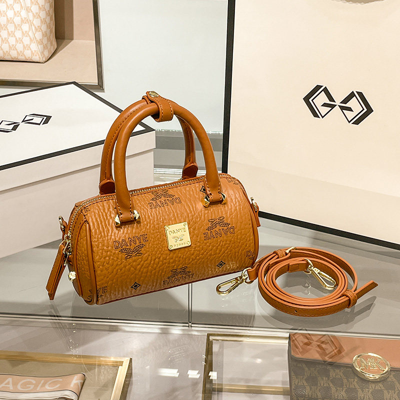 波士顿mini 2021新款潮时尚枕头包包 惠派旗舰女士包袋