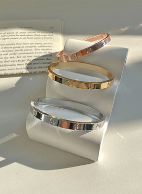 Women's Trendy Metal Luxury Brand Bangle Bracelet Woman Man