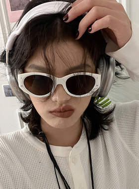 2024年新款白色猫眼墨镜女潮时髦个性凹造型防紫外线太阳眼镜韩版