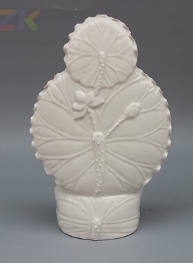 现代白色装饰摆件家居工艺礼品陶瓷12英寸坐莲千手观音白瓷佛像t1