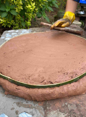 面包土窑黄泥土玩泥巴泥窑慢生活教育玩出泥巴新高度黄土土灶包裹