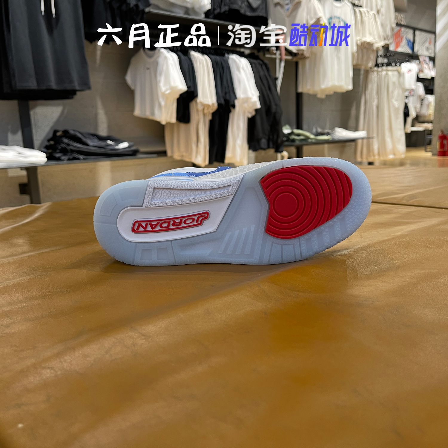 AIR JORDAN LEGACY 312 LOW女子白蓝渐变实战篮球鞋 FN8896-131 - 图1