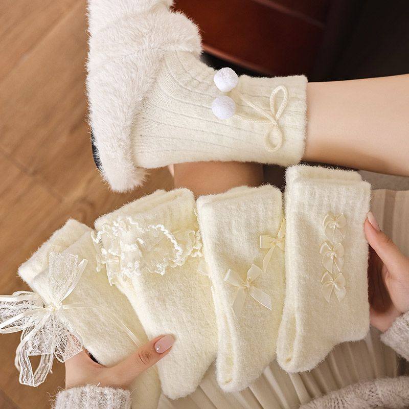 澳绒白色少女长袜秋冬季保暖毛球日系lolita堆堆袜可爱中筒女袜子,淘宝优惠券,粉丝福利购,淘宝优惠卷