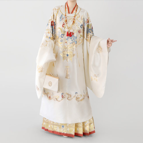 云藏月绣 鎏金 原创明制织金妆花圆领袍马面裙婚服汉服女套装秋冬 - 图2