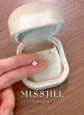 MISSJILL 白花蕊｜小众高级通体S925纯银莫桑石耳钉精致气质轻奢