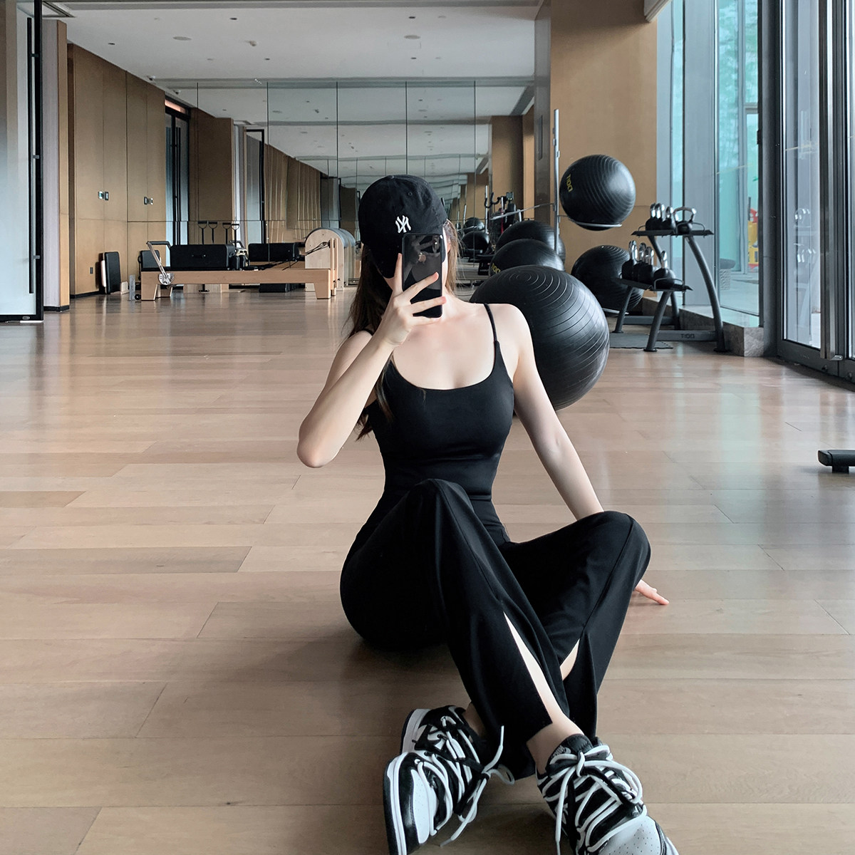 Byu run 新款细肩带美背白色瑜伽背心女短款跑步运动健身服上衣,淘宝优惠券,粉丝福利购,淘宝优惠卷