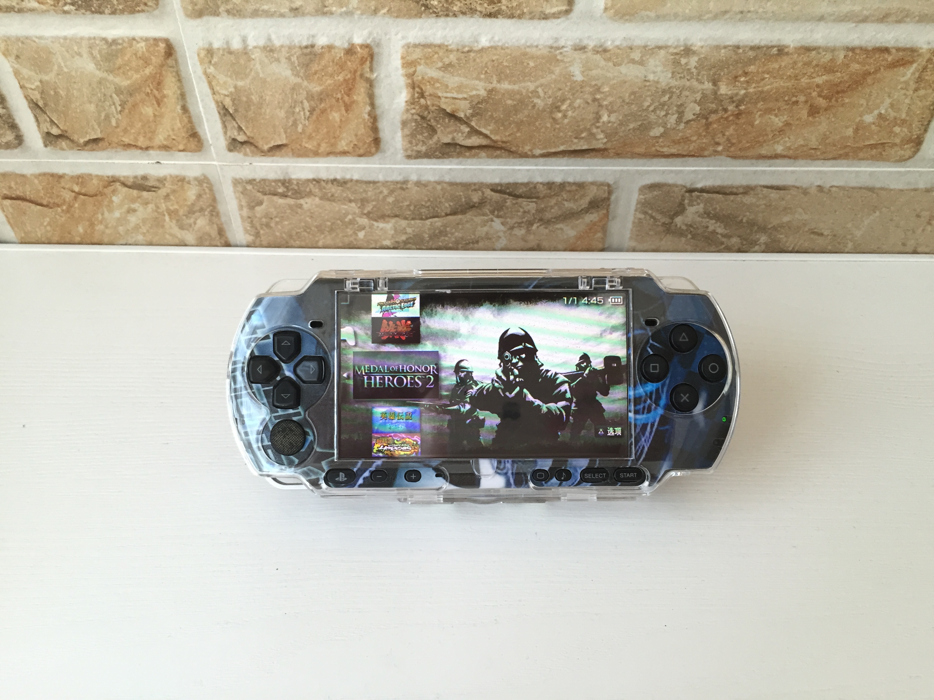 索尼正品二手Psp2000游戏机 32G满游戏，与PSP3000游戏通用-图0