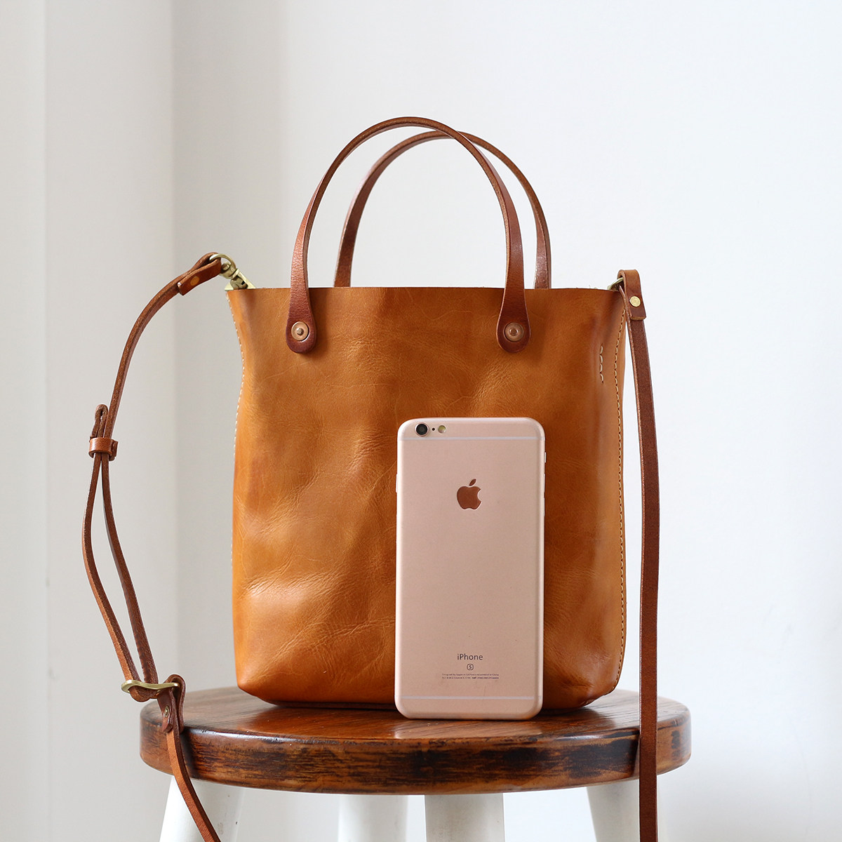 荣轻复古美式手工小托特包意大利厚植鞣牛皮迷你托特包竖款斜挎包,淘宝优惠券,粉丝福利购,淘宝优惠卷