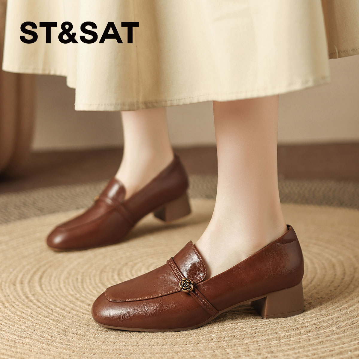 星期六英伦风粗跟乐福鞋女2025秋季新款复古软底小皮鞋子通勤