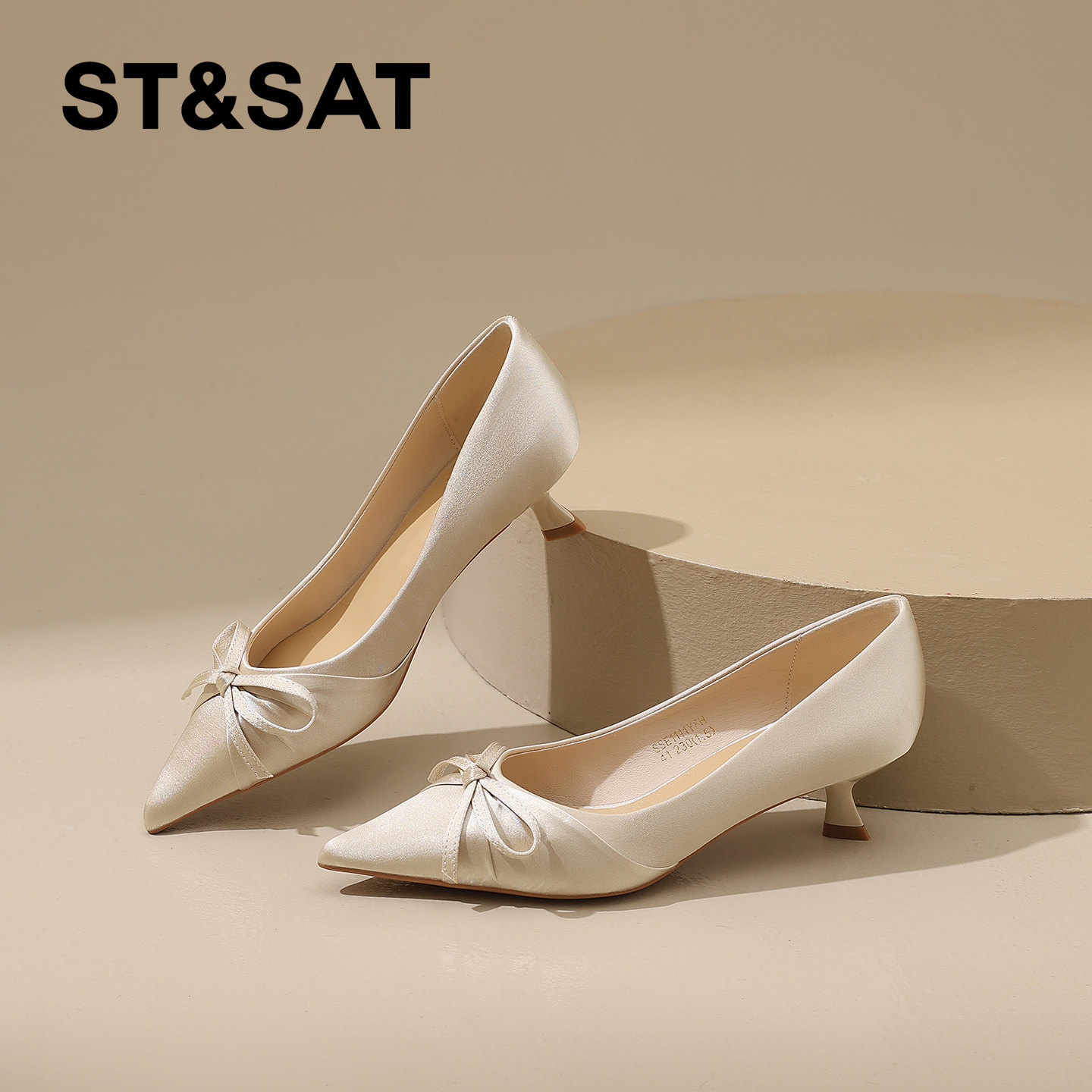 星期六气质蝴蝶结婚鞋晚宴鞋女2026年春季新款尖头细跟猫跟高跟鞋