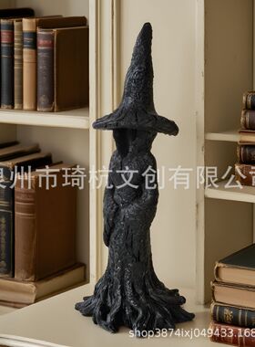 跨境新品Witch statue 万圣节 斗篷女巫雕像树脂摆件家居客厅装饰