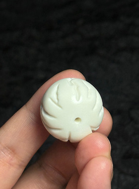 鹿角雕刻龙纹桃核单珠