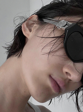 未来金属朋克风格方形时髦墨镜