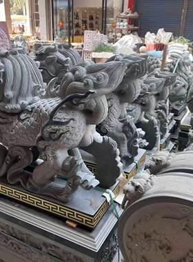 青石麒麟一对手工雕刻动物石雕庭院门口招财装饰中式摆件镇宅石雕