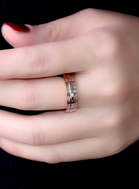 可转动日历单钻戒指宽玫瑰金钛钢