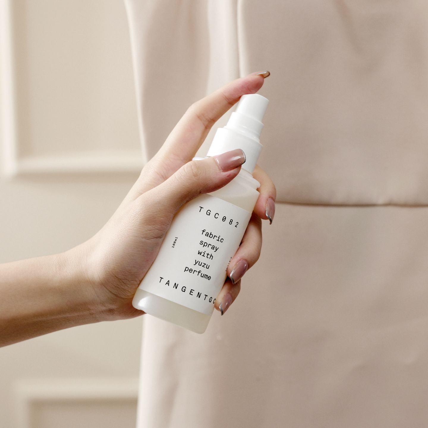 瑞典TANGENTGC衣物鞋履织物香氛喷雾清洁除皱除菌味清新留香柚子,淘宝优惠券,粉丝福利购,淘宝优惠卷