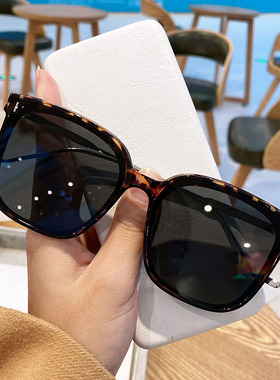 方形韩男女太阳眼镜大框防紫外线