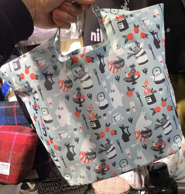 补货到!日单。SNOOPY亚美姆明 日式 可折叠便携式手提袋-多款~ - 图0