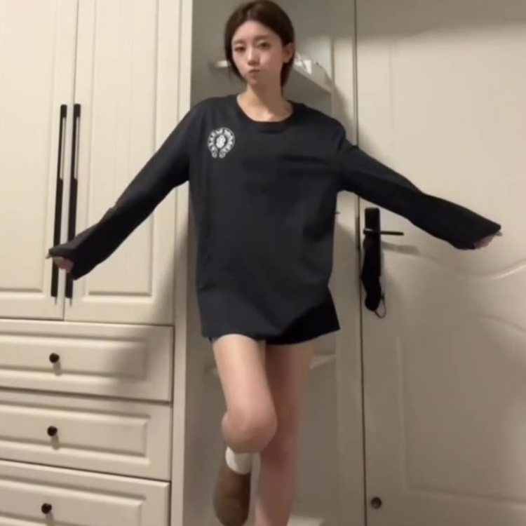 【现货】美式高街印花黑色T恤卫衣女2025秋季新款慵懒风纯棉上衣 - 图0