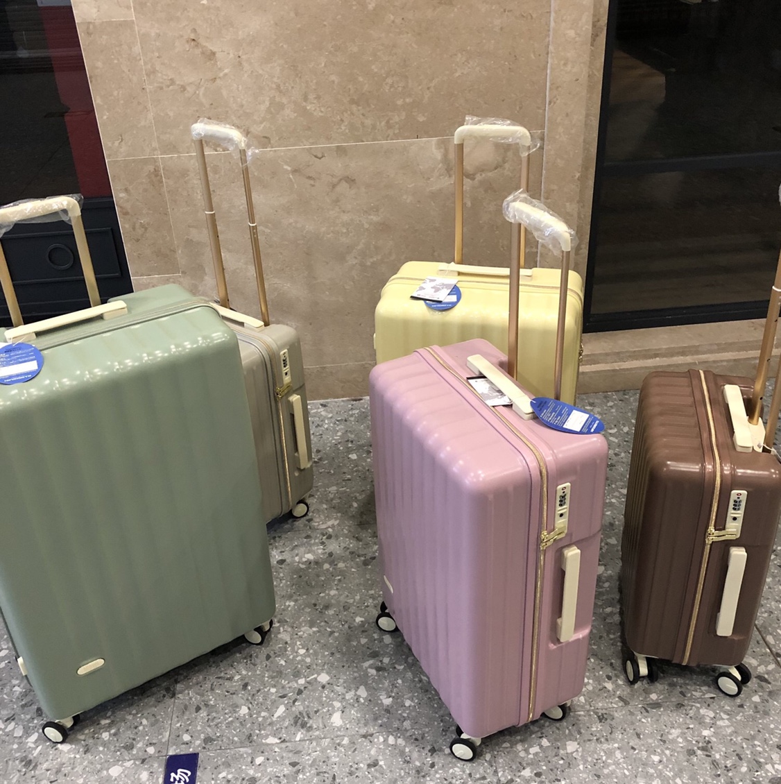 亏本清仓travelpc旅行拉杆箱24静音万向轮女超轻20寸登机行李箱