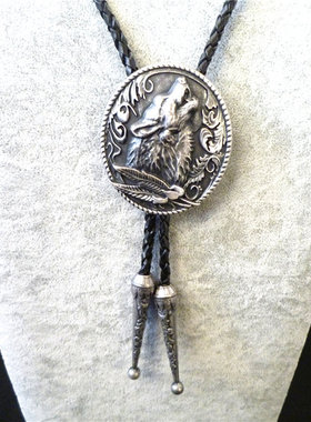 月下狼波洛项链百搭配饰