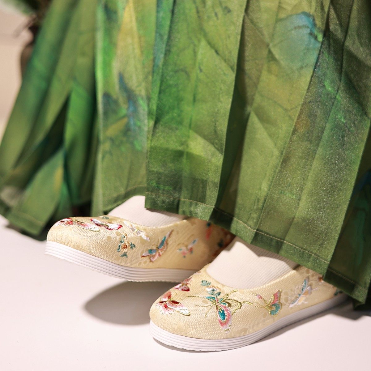 鸾羽仙缘阁x江南朱记汉服鞋【百蝶】系列 内增高弓鞋，登云履布鞋,淘宝优惠券,粉丝福利购,淘宝优惠卷