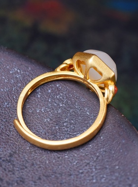 天然和田玉戒指女轻奢高级感