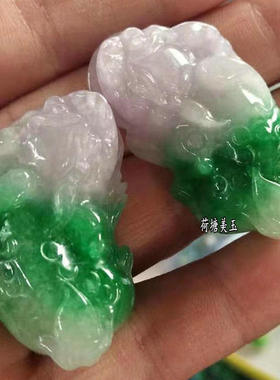翡翠飘阳绿貔貅精雕吞金兽吊坠