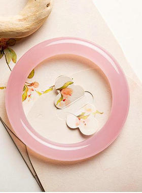 纯天然芙蓉玉梦幻粉色圆条手镯