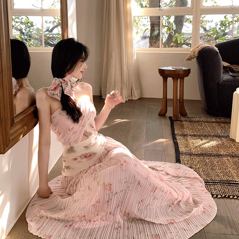 Lienni2025新款收腰显瘦甜美气质镂空百褶碎花长款抹胸连衣裙女