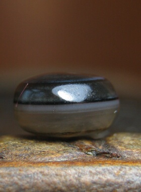老一线药师缠丝玛瑙珠7.5