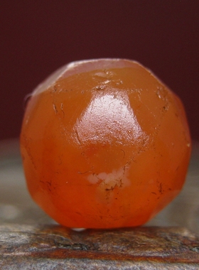 千年老刻面朱砂玛瑙珠11×10.5mm