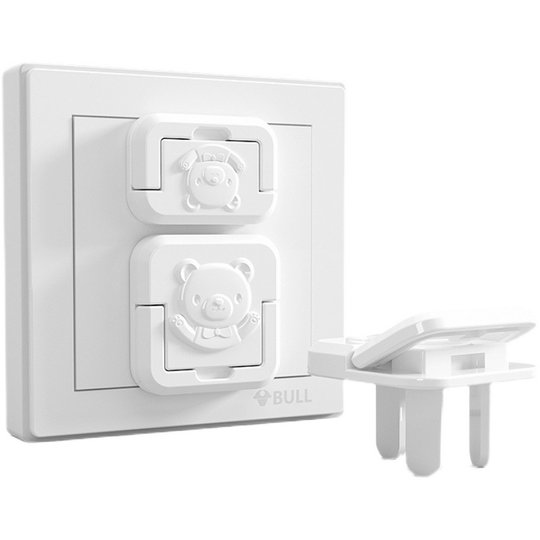 Children's anti-electric shock safety plug baby switch plug board