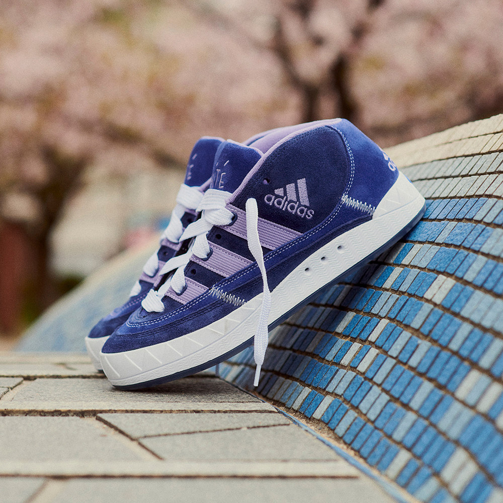  adidas板鞋/休闲鞋