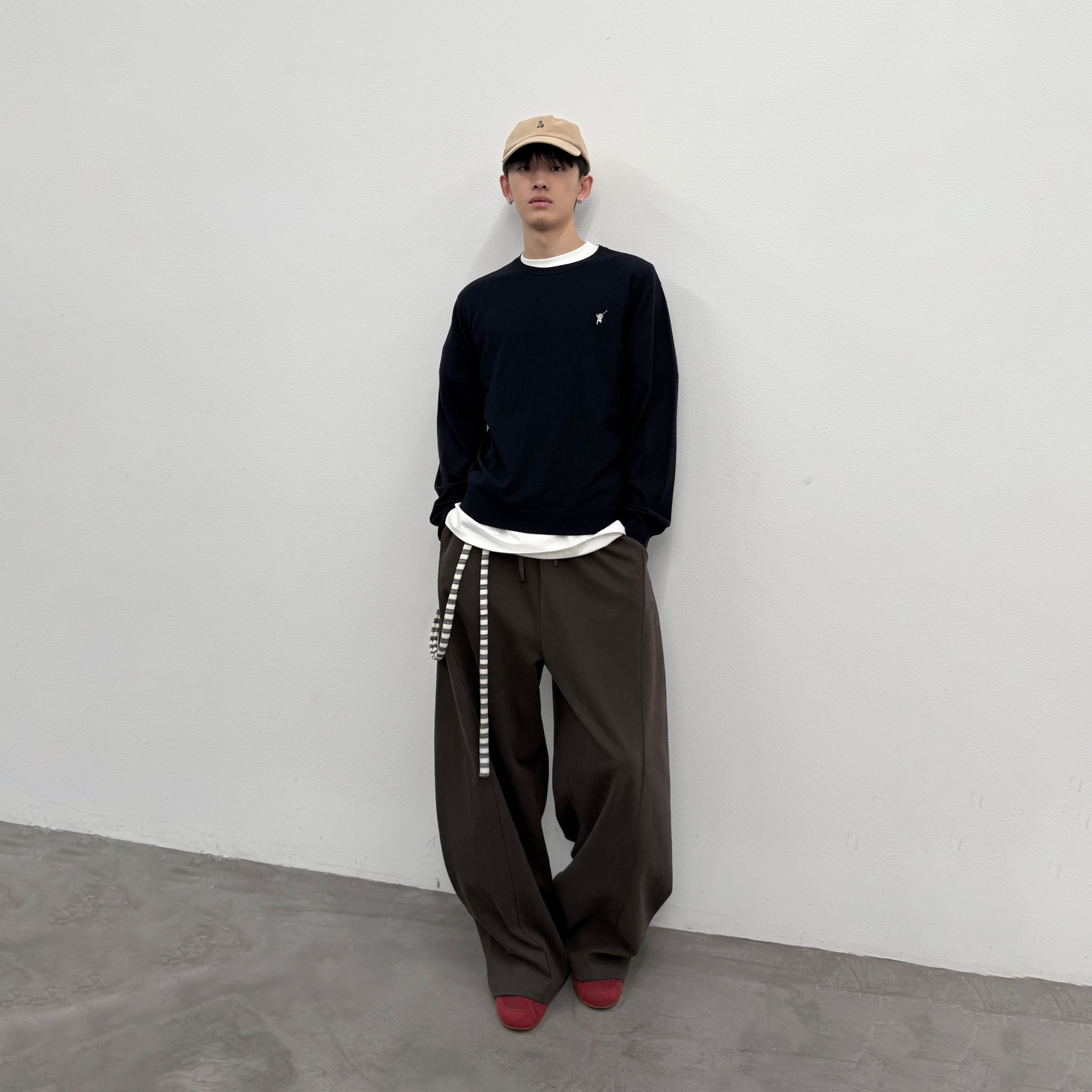 roaringwild a arch 咆哮野兽 藏蓝色基础款上衣刺绣徽标针织衫男,淘宝优惠券,粉丝福利购,淘宝优惠卷