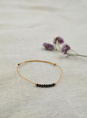 夏至文艺细小珠天然腊女幸运手链