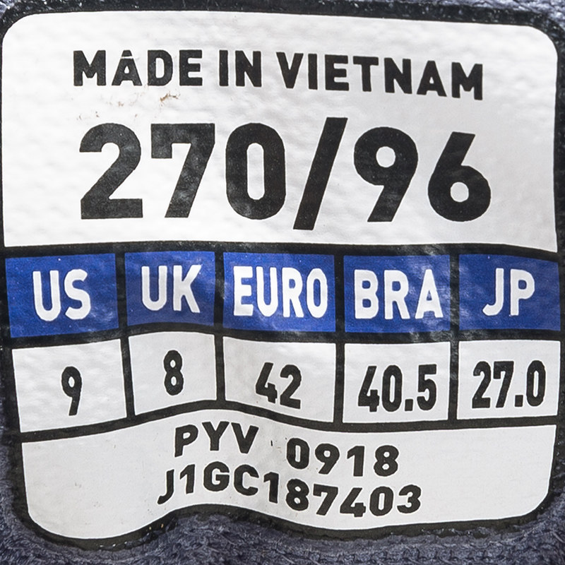  美津浓跑步鞋