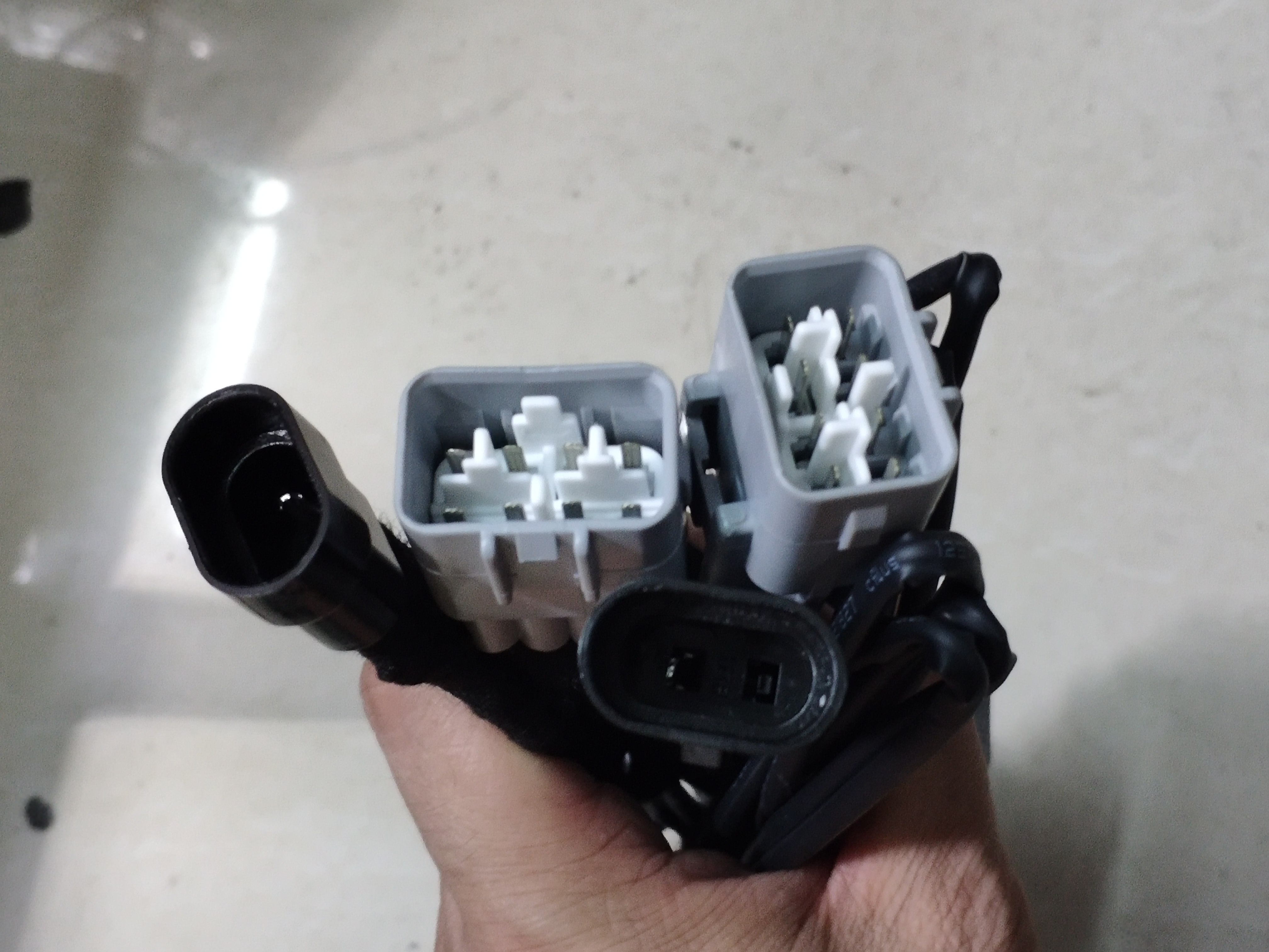 斯巴鲁13-19森林人大灯改装线束老款改新款低配改高配LED灯转接线 - 图0