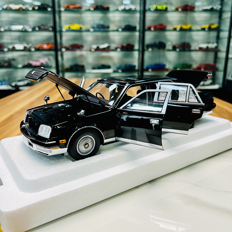 AlmostReal AR 1:18丰田世纪 Toyota Century 1997款合金车模-图1