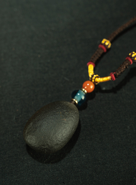 神秘的天外来客〓绝美多沙漠亚利桑那玻璃陨石雾霾烟灰色陨石挂件