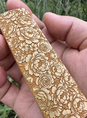 精品玉竹【花开富贵牡丹鱼】留青雕刻竹牌