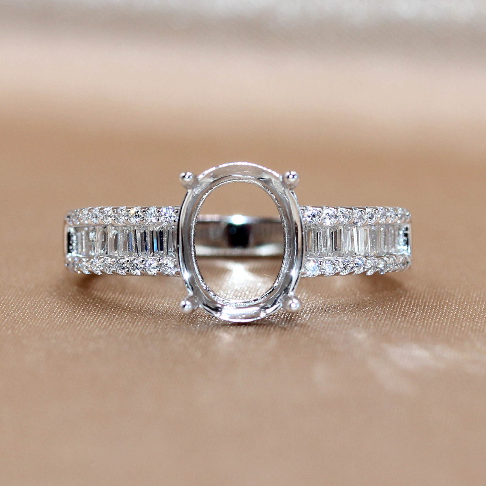 Seiko S925 silver ring with empty support and gemstone inlaid custom ring plated with 18k white gold fixed buckle 8*10mm