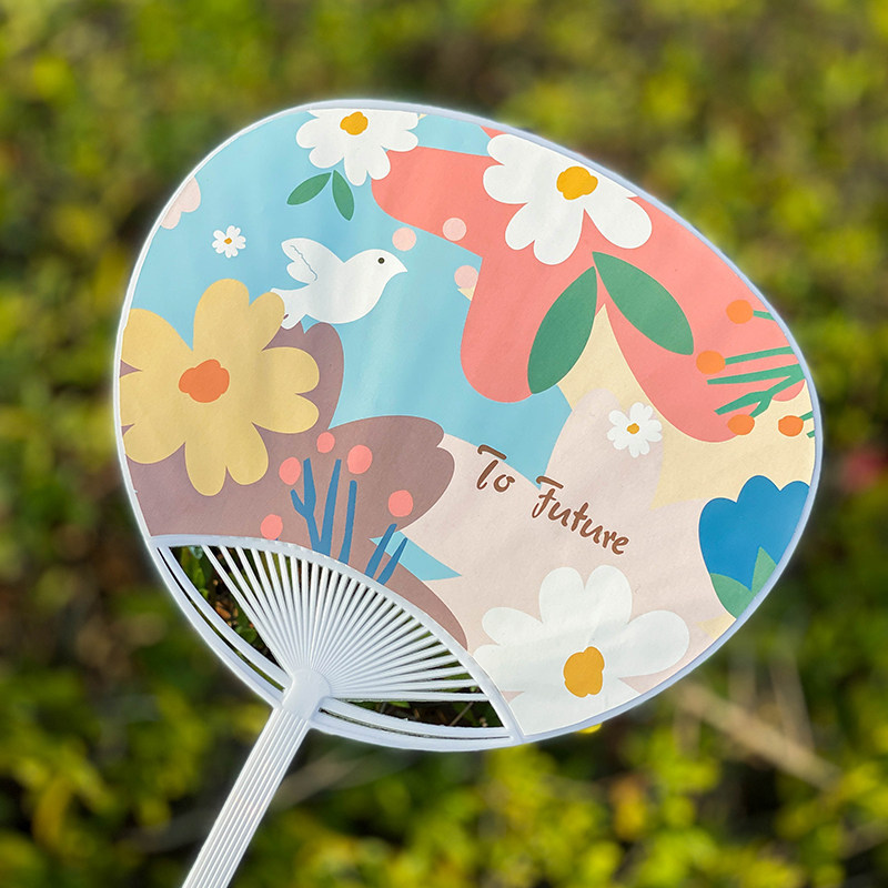 2把夏季卡通塑料扇子夏天清凉手摇风扇日用韩版原创便携纸扇可爱