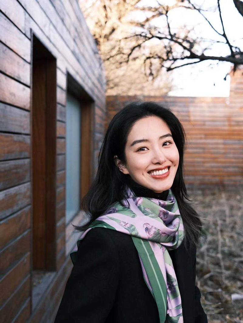 意大利2021早春显白绿紫 复古花卉真丝斜纹桑蚕丝110方巾披肩围巾,淘宝优惠券,粉丝福利购,淘宝优惠卷