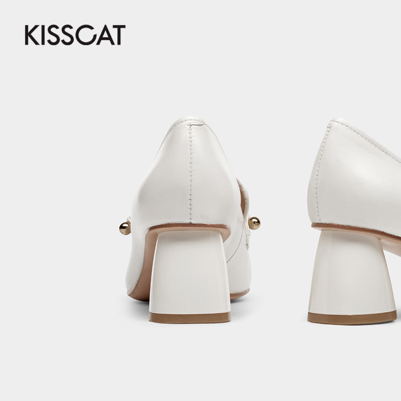 接吻猫2020年秋季新款中粗跟饰扣 kisscat乐福鞋（豆豆鞋）
